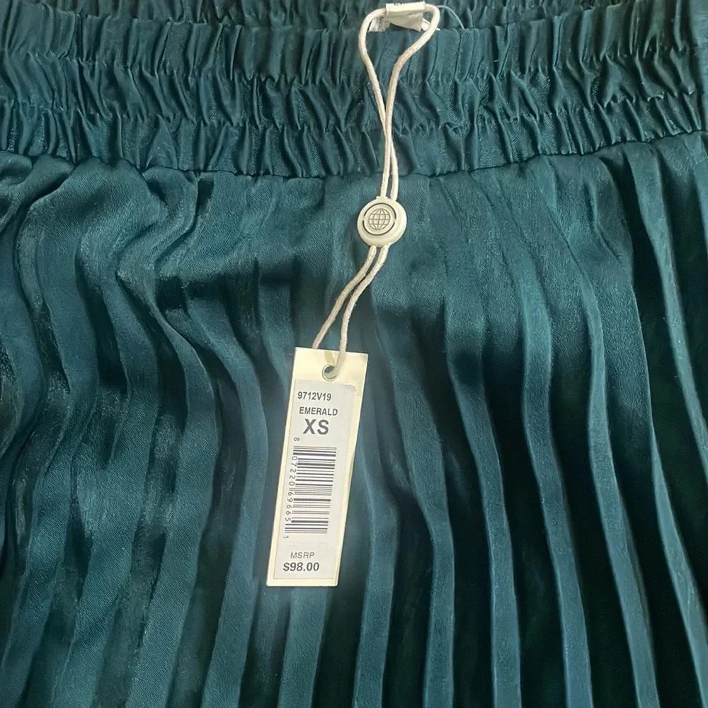 Green Emerald elastic waist Pleated Midi Skirt XS‎